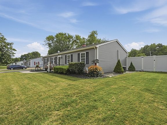 3rd image of 257 Homeland Dr