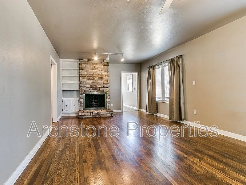 2 bed, 1.0 bath, 1066 sqft, $1,500 — Photo 4