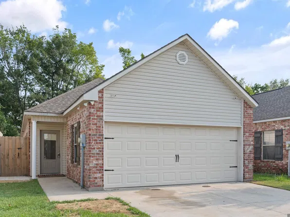 15015 Banff Ct, Baton Rouge, LA 70819