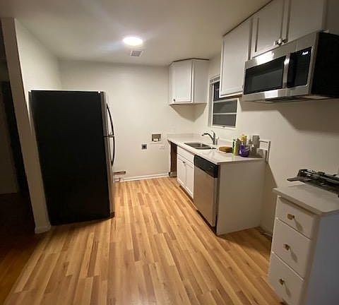 new kitchen, area for stackable