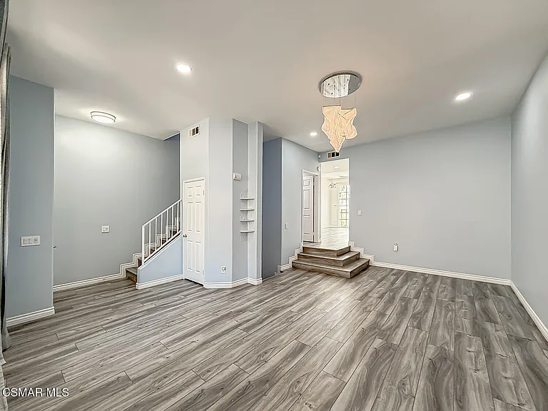 391 Westlake Vista Ln — Photo 7
