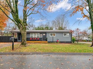 101 E Bertha St, Fayetteville, AR 72703