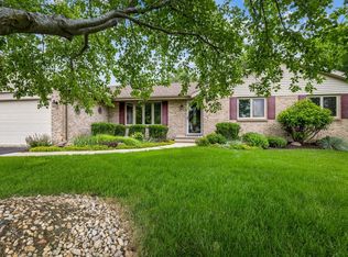 812 Gregory Way, Winnebago, IL 61088