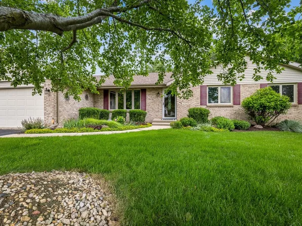 812 Gregory Way, Winnebago, IL 61088