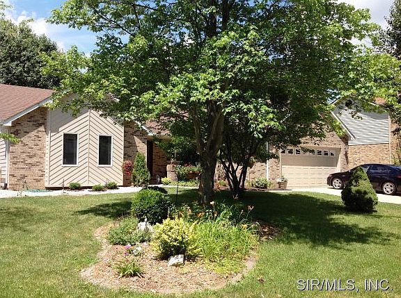 3rd image of 112 Jamie Lynn Dr