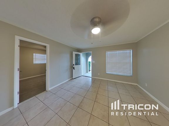 3rd image of 704 Falkirk Ave