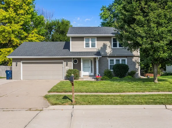 4127 98th St, Urbandale, IA 50322
