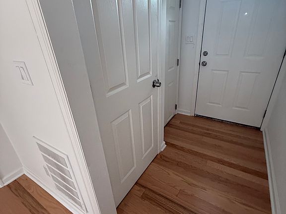 4th image of 604 5th Ave #1