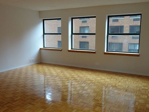 4th image of 600 Columbus Ave APT 6R