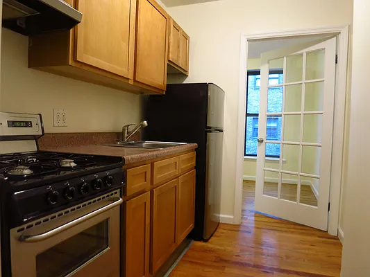 Rented by City & Suburban | media 10