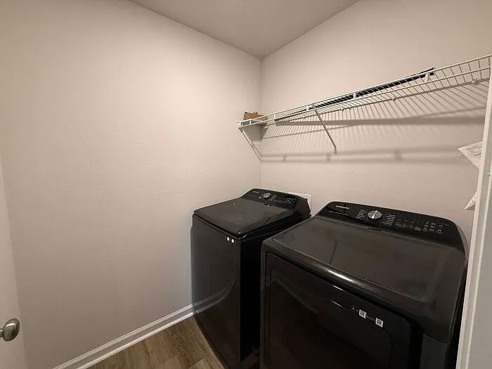 9732 Angel Oak Dr — Photo 25