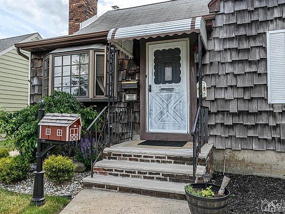 2nd image of 19 Grover Ave