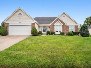 2695 Sunny Meadows Dr, Saint Charles, MO
