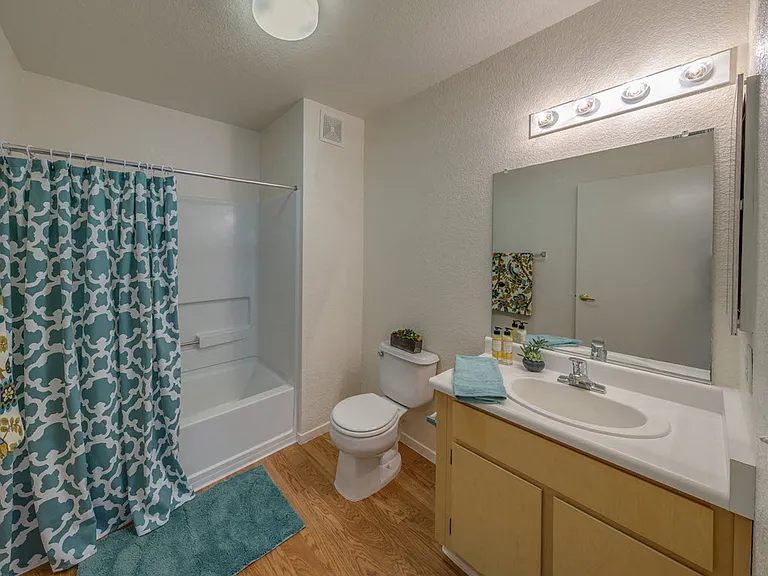 Vintage Chateau | Affordable 55+ Senior Apartments — Photo 13