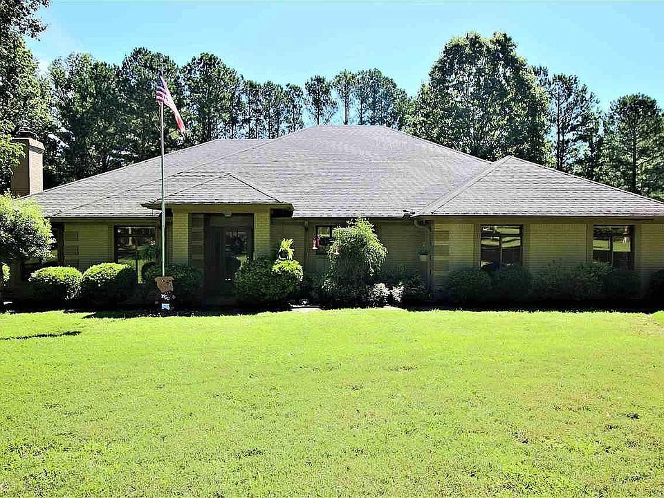 1st image of 430 N Country Way Dr