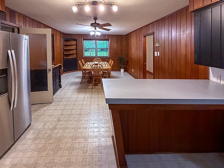 10344 S Riveroaks Dr — Photo 2