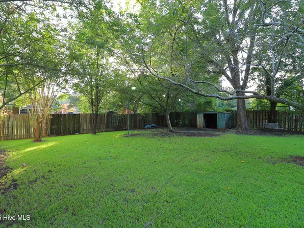 907 Gum Branch Rd, Jacksonville, NC 28540