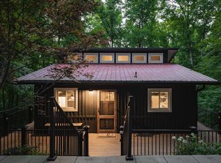 201 Point Dr, Smithville, TN 37166