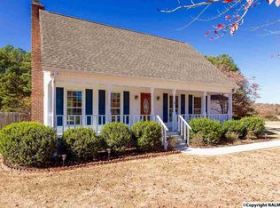 17621 Fairway Dr, Athens, AL 35613