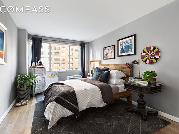 3rd image of 95 W 95th St APT 10A