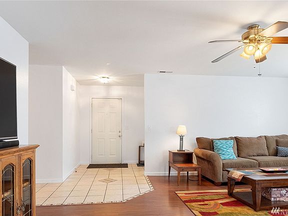 3rd image of 10318 193rd Street Ct E