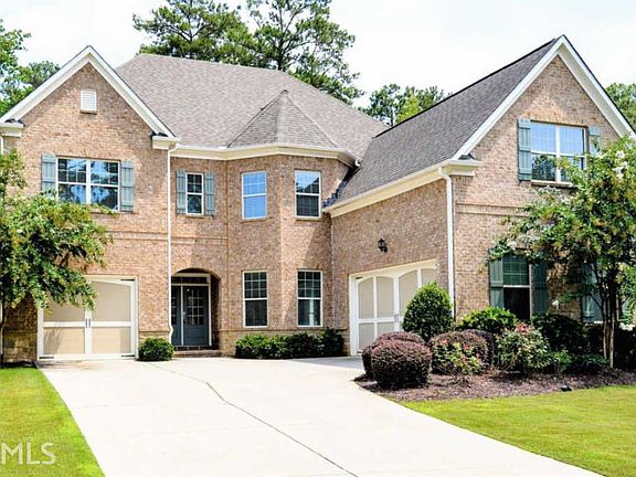 2nd image of 2592 Walden Estates Dr #2592