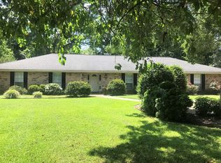 11 Raintree St S, Natchez, MS 39120