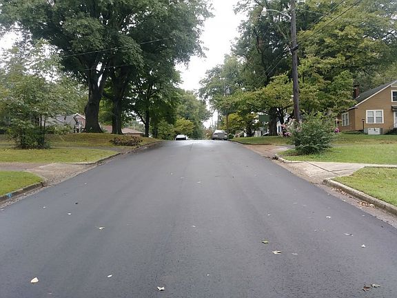 4th image of 1208 Summer Dr