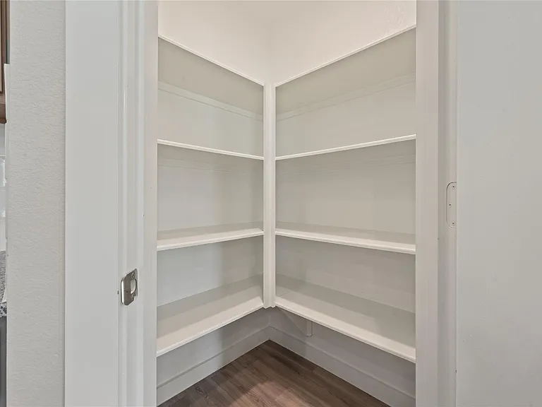8635 Jetty Glen Dr — Photo 30