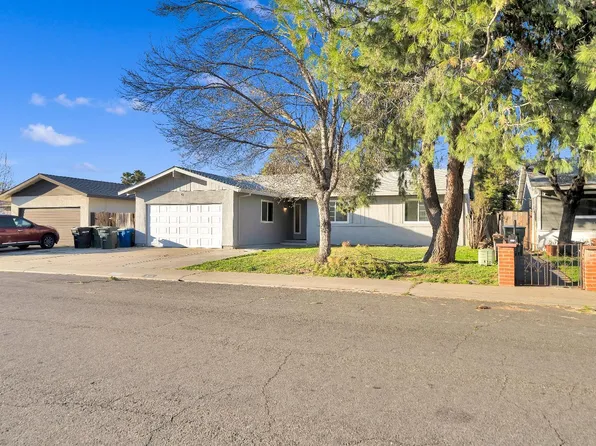 2809 Mockingbird Dr, Ceres, CA 95307