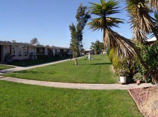 1664 Thunderbird Dr APT 17J, Seal Beach, CA 90740