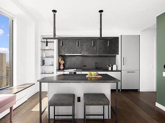4th image of 11 Hoyt St APT 27J