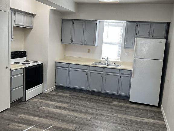 3rd image of 109 N Kimball Ave APT D