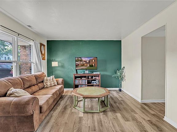 5th image of 5818 Pickering St