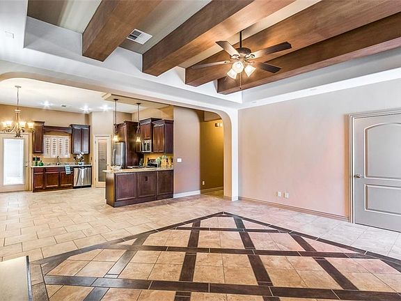 5th image of 3122 Red Orchard Dr