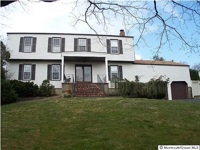 49 Stonehenge Dr photo 1