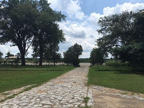 Drive Way into Property