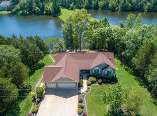 10430 Lake Crest Dr, Hillsboro, MO 63050