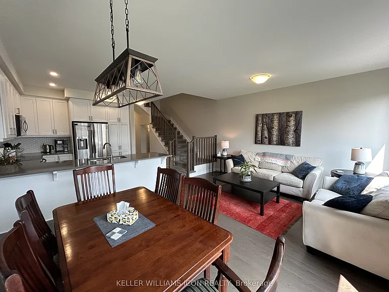 505 Manhattan Ct — Photo 15