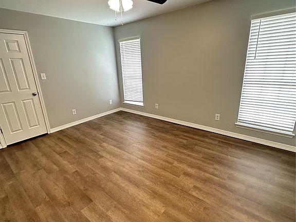 3rd image of 1780 Dawes Rd #1B