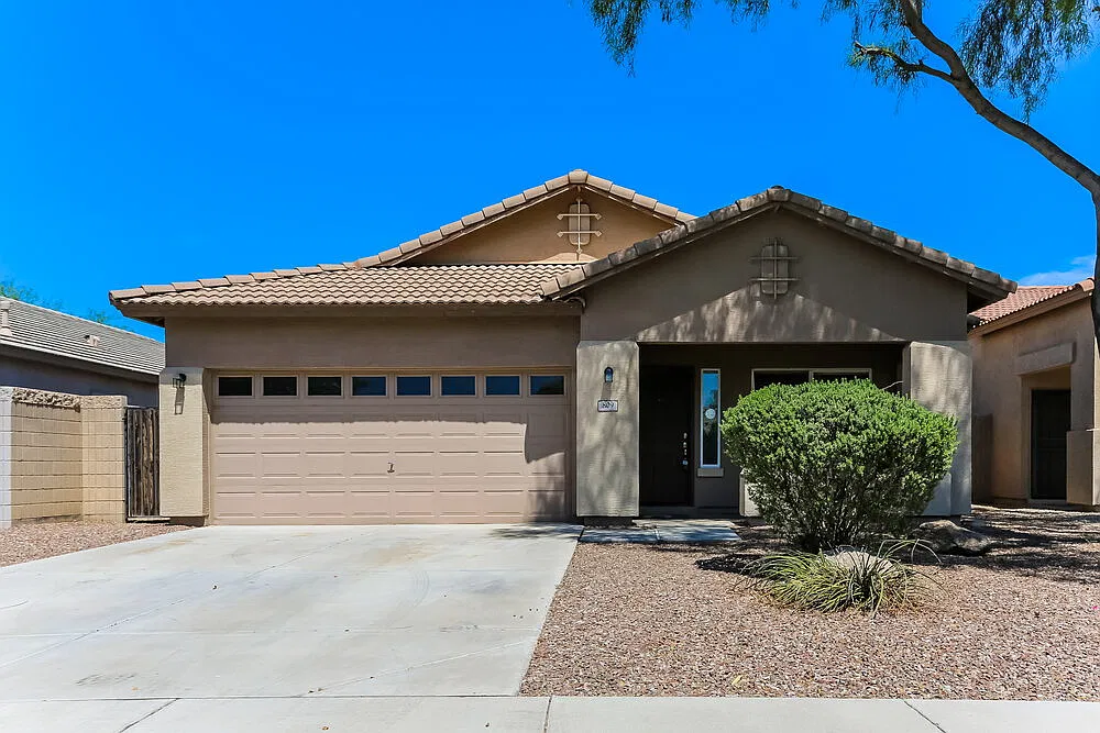 4 bed, 2.0 bath, 1821 sqft, $3,065 — Photo 1