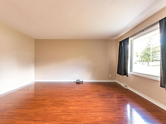 2nd image of 6470 Crestwood Ave