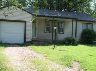 1402 N Helen St, Augusta, KS 67010