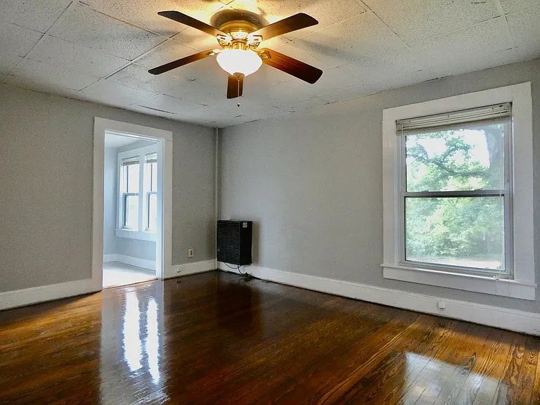 15 Grindstaff Dr #4 — Photo 8
