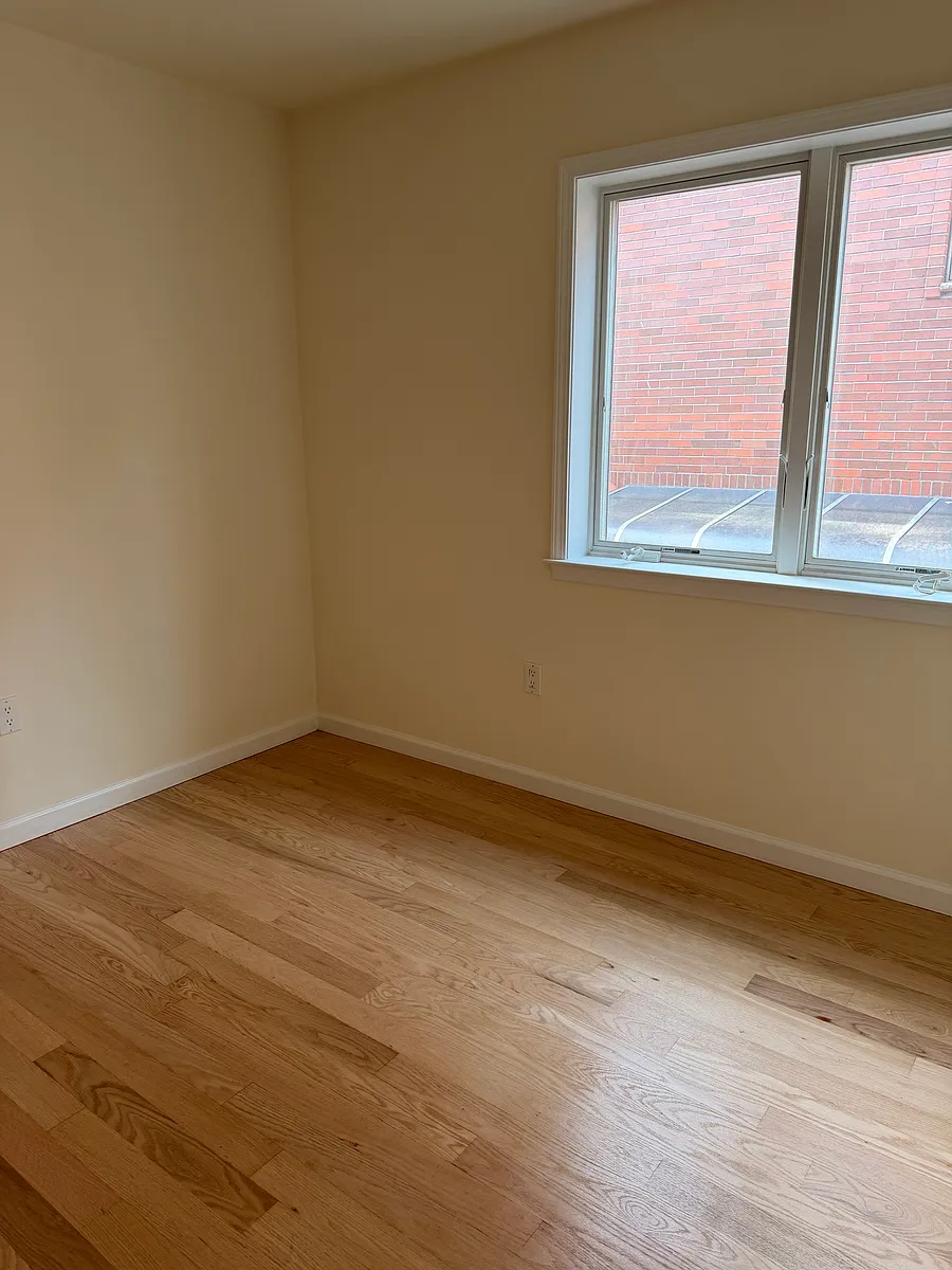 Building Photo - 61-38 172nd St #2