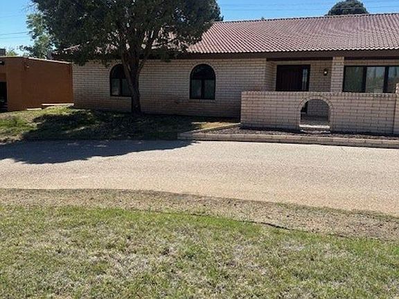 2nd image of 1713 Loretta Ln