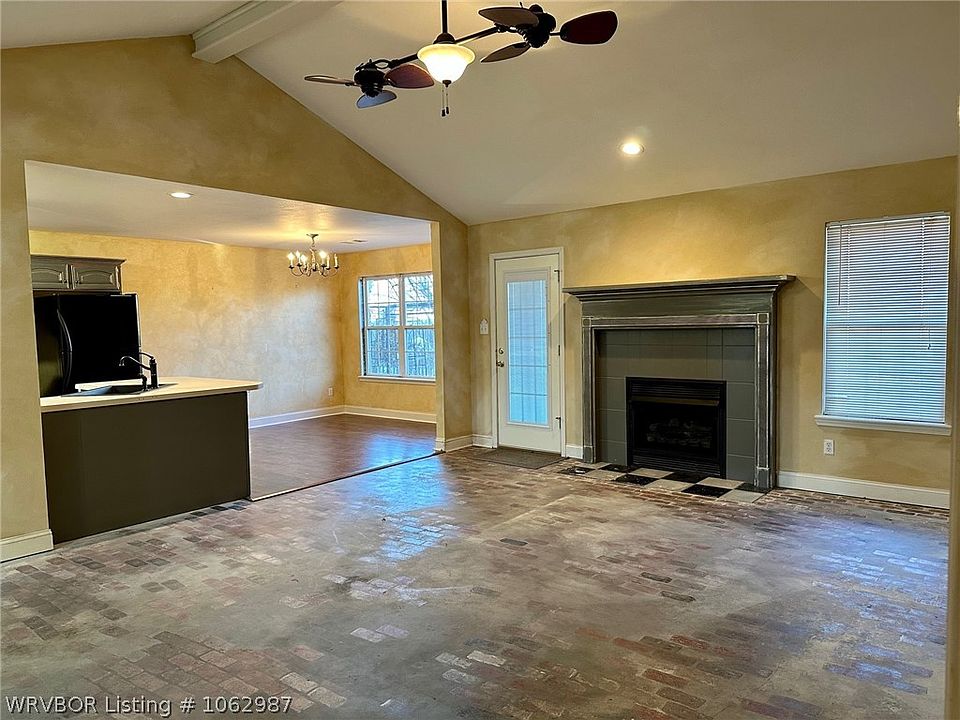 400 Village Dr, Lavaca, AR 72941 Zillow