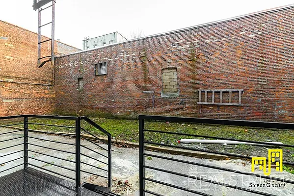 Rented by Real Street Inc | media 1