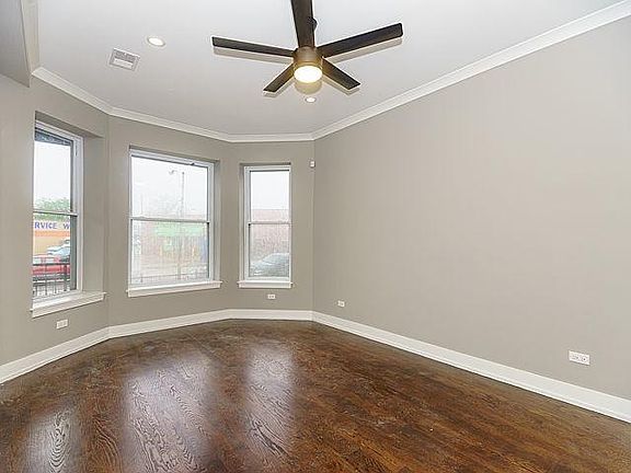 3rd image of 3750 N Bernard St #1