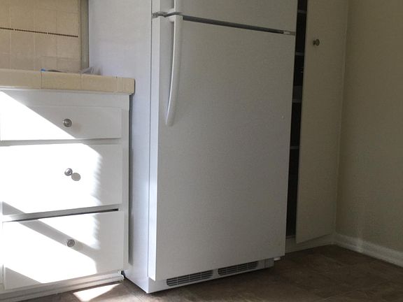 2nd image of 1230 S Westgate Ave APT E